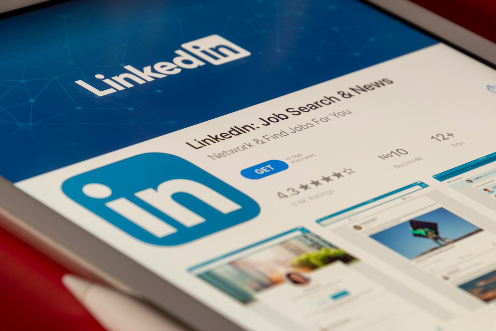 How to Build Your Network Using LinkedIn | Zoetic Resume